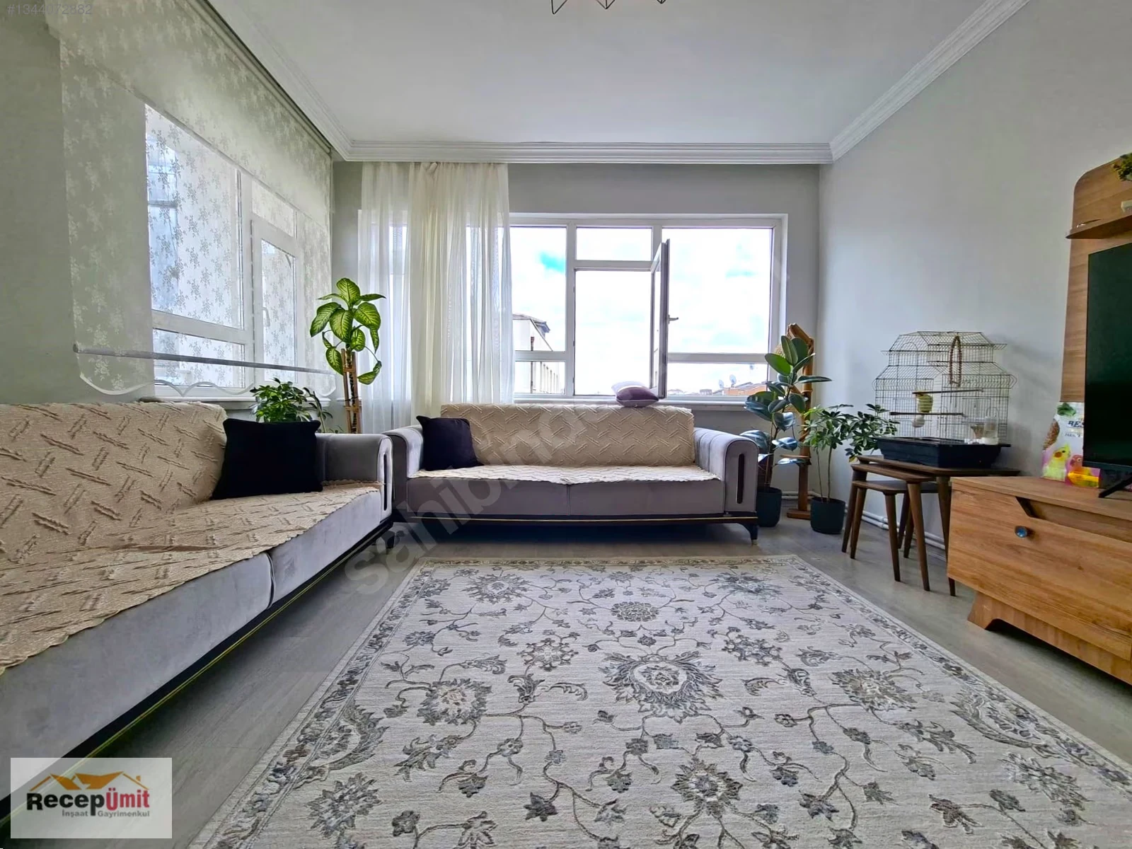 RECEP ÜMİT'TEN SAKARYA CADDESİNDE SATILIK 2+1 FERAH GENİŞ DAİRE.