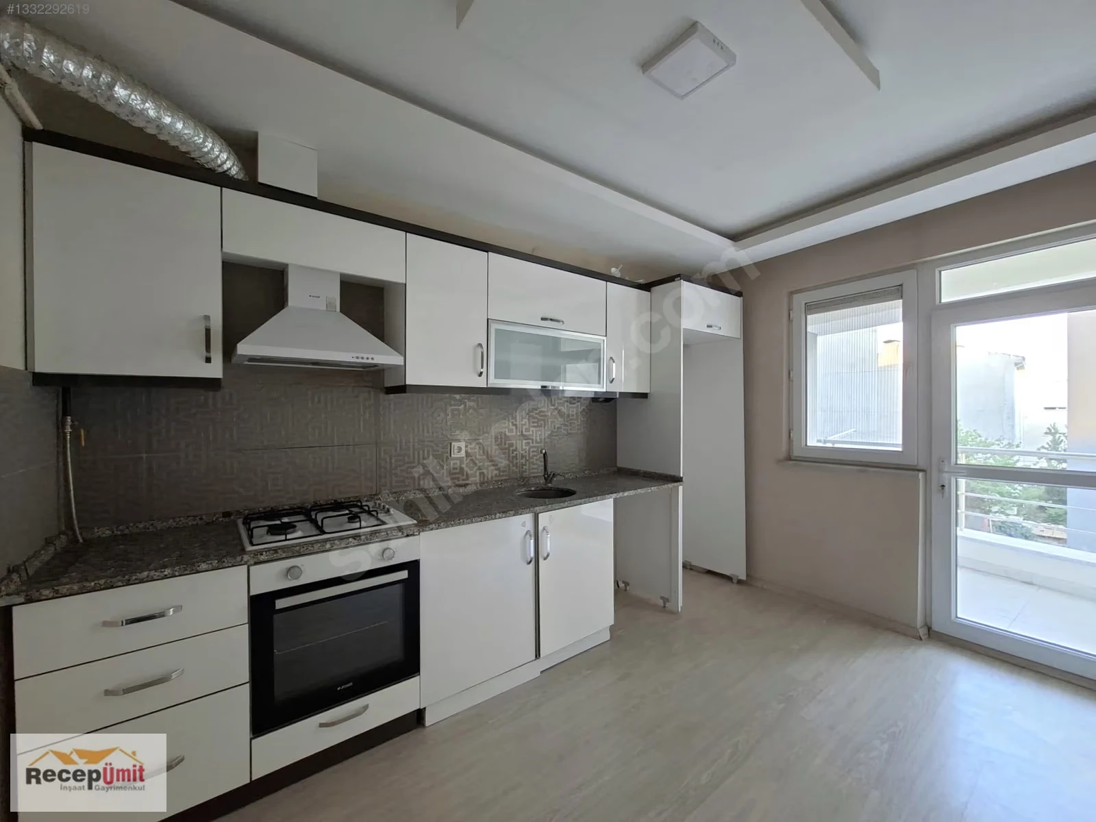 RECEP ÜMİT'TEN ESENLİ YAKININDA 3+1 ASANSÖRLÜ KİRALIK DAİRE